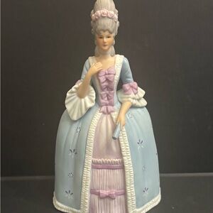 Lenox Porcelain Figurine Victoria Great Ladies of Fashion-Rococo Period